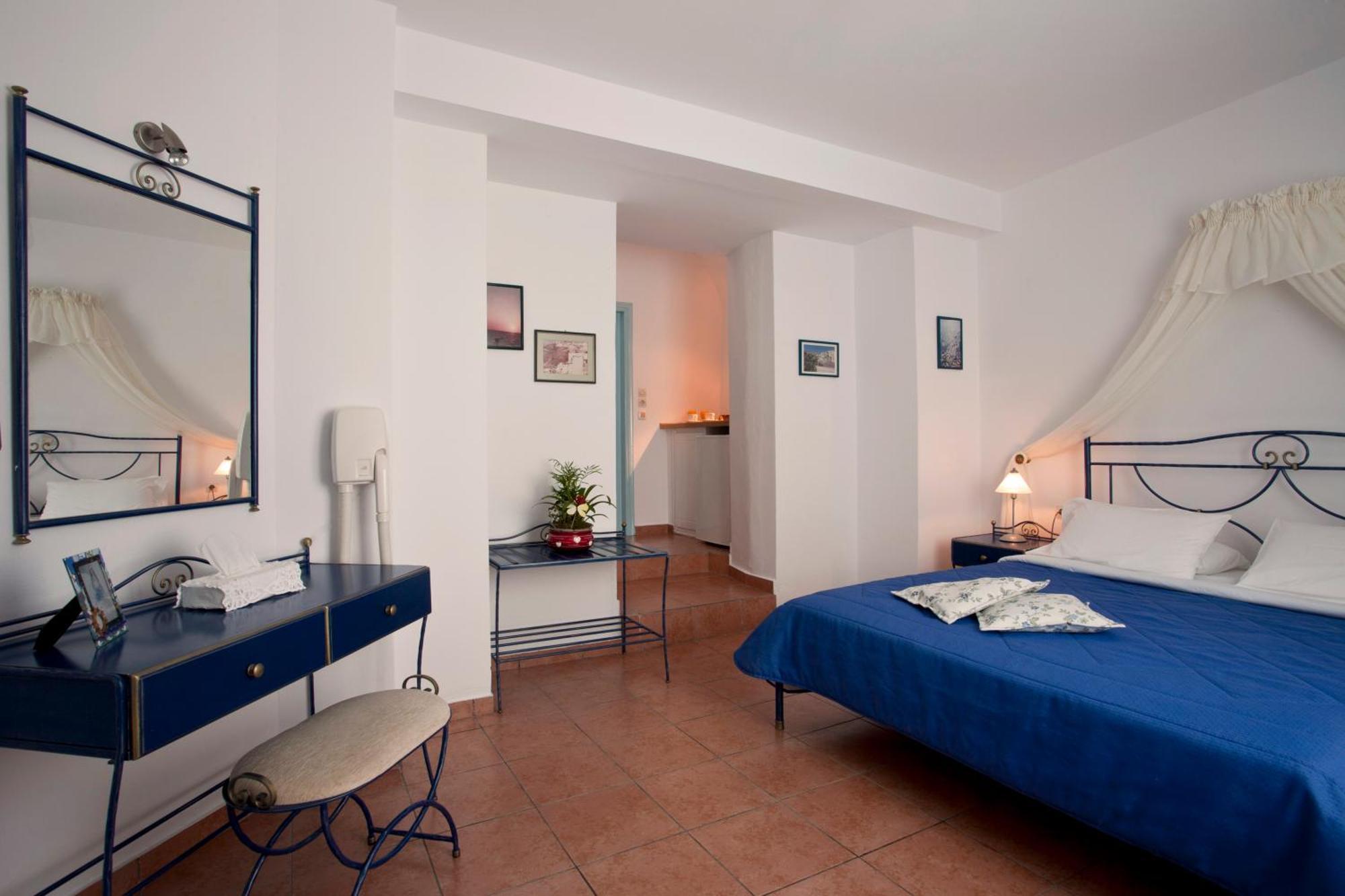 Kastro Suites Fira (Santorini) Quarto foto